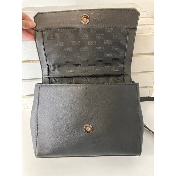 MICHAEL KORS SMALL SAFFIANO BEADED FLORAL CROSSBODY BAG ASIS - Picture 13 of 15